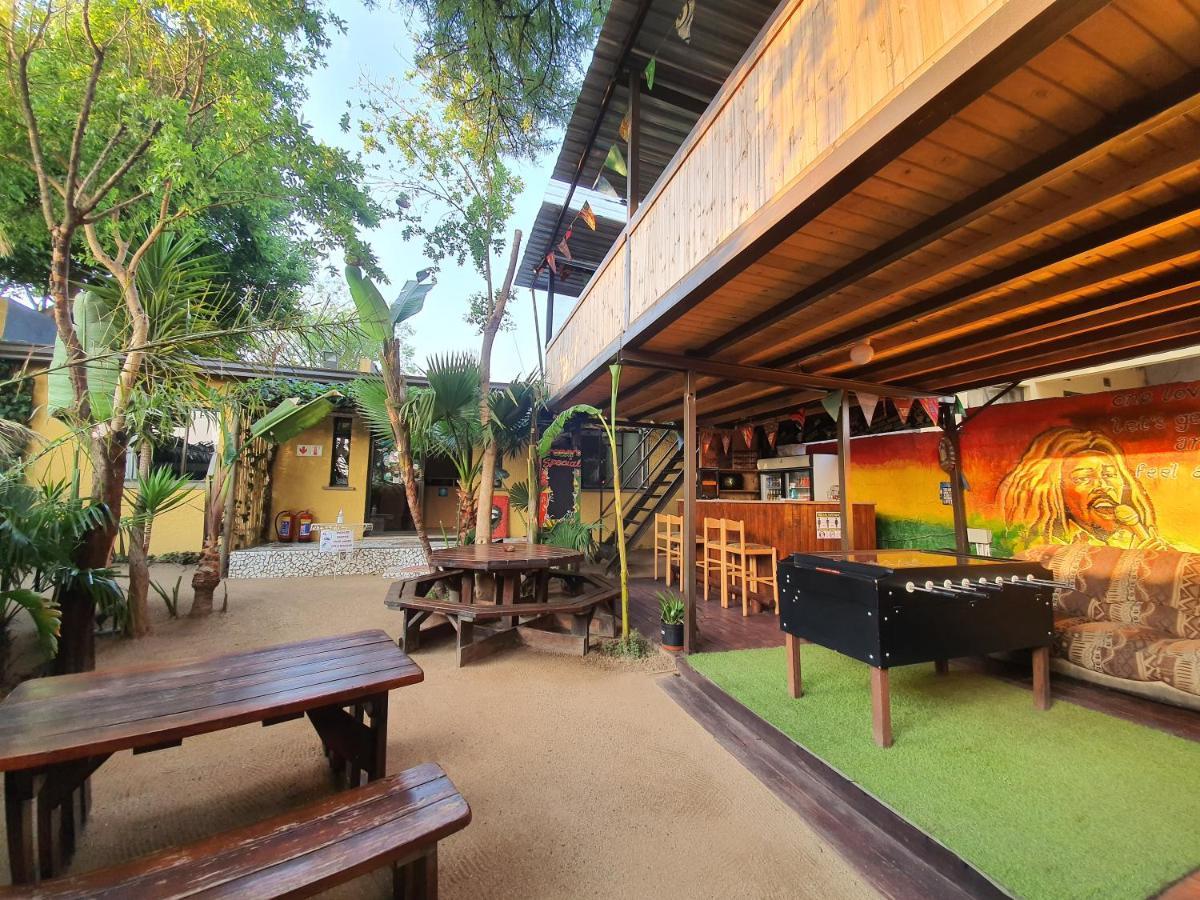 Hostel Lebo's Soweto Backpackers Zewnętrze zdjęcie