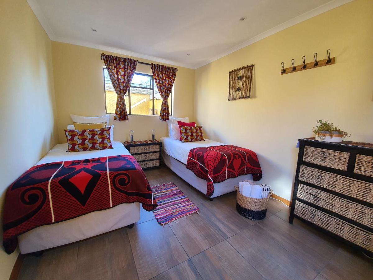 Hostel Lebo's Soweto Backpackers Zewnętrze zdjęcie