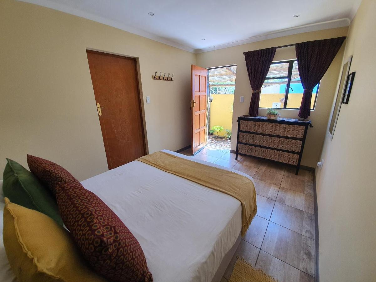 Hostel Lebo's Soweto Backpackers Zewnętrze zdjęcie