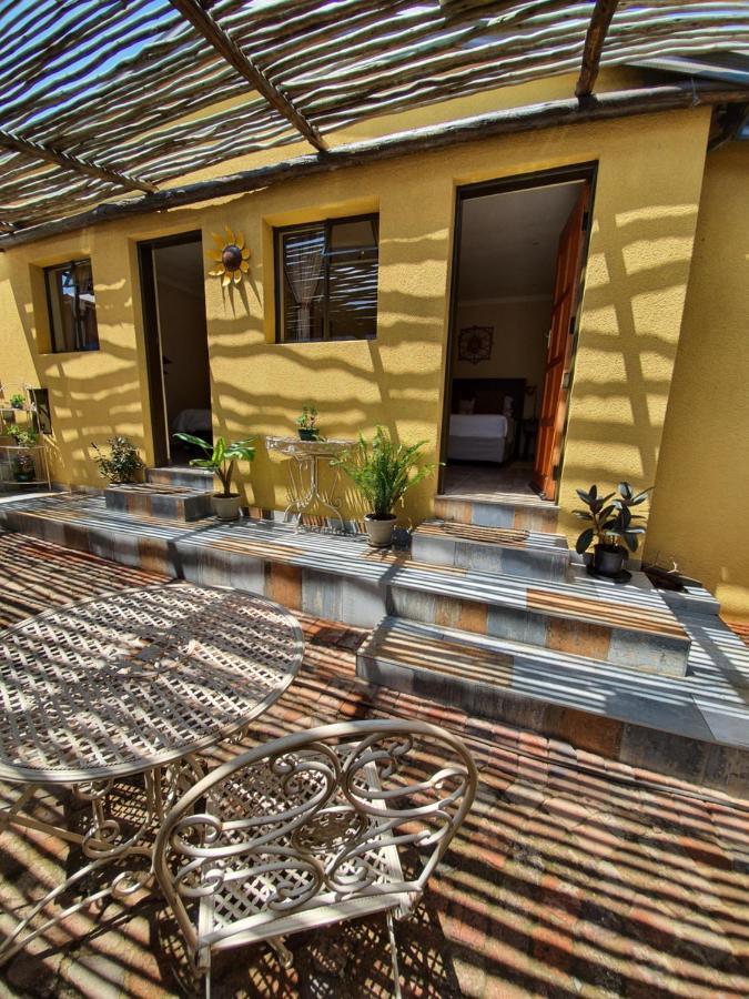 Hostel Lebo's Soweto Backpackers Zewnętrze zdjęcie