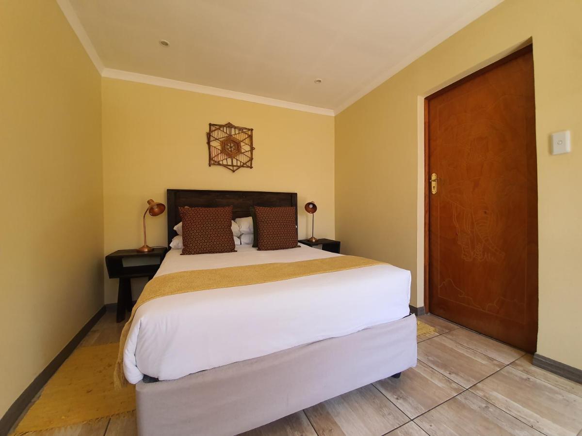 Hostel Lebo's Soweto Backpackers Zewnętrze zdjęcie