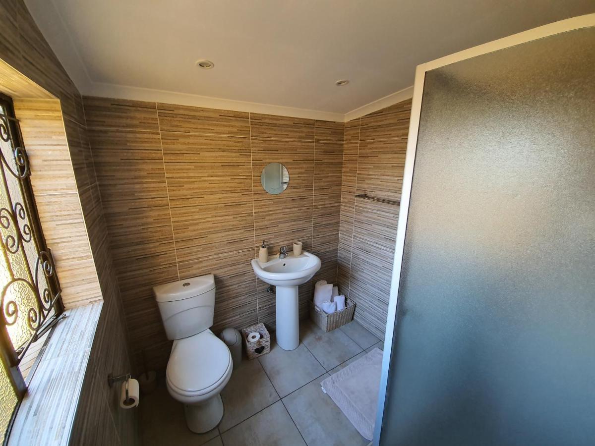 Hostel Lebo's Soweto Backpackers Zewnętrze zdjęcie